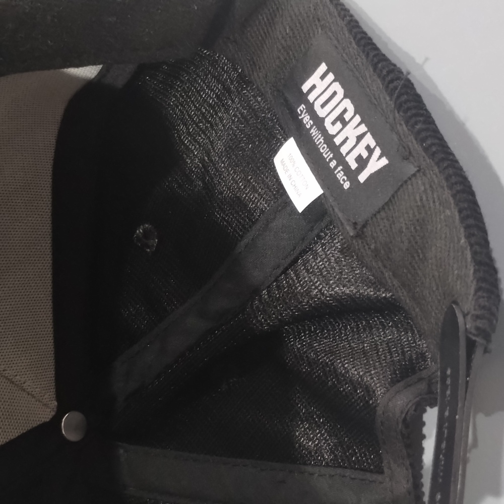 Snapback - Picture 2 of 3